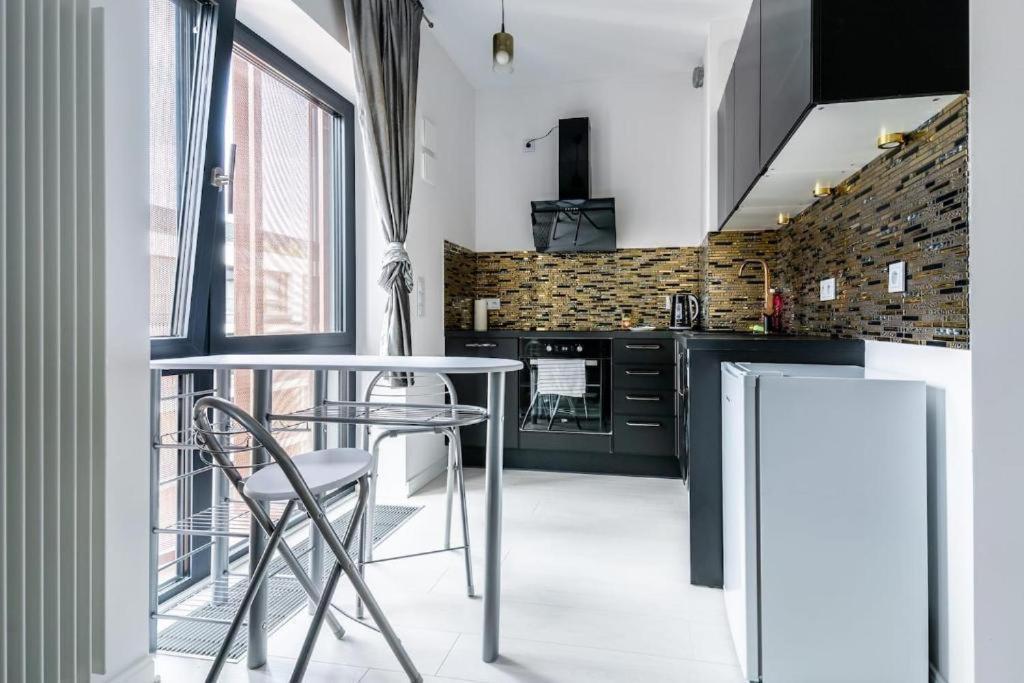 Oxygen Wronia - Browary Warszawskie - P&O Serviced Apartments Varşovia Exterior foto