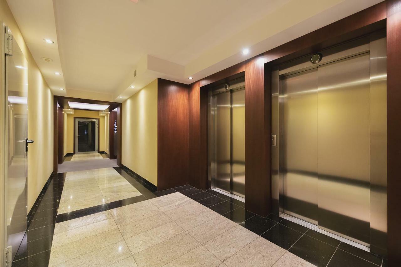 Oxygen Wronia - Browary Warszawskie - P&O Serviced Apartments Varşovia Exterior foto